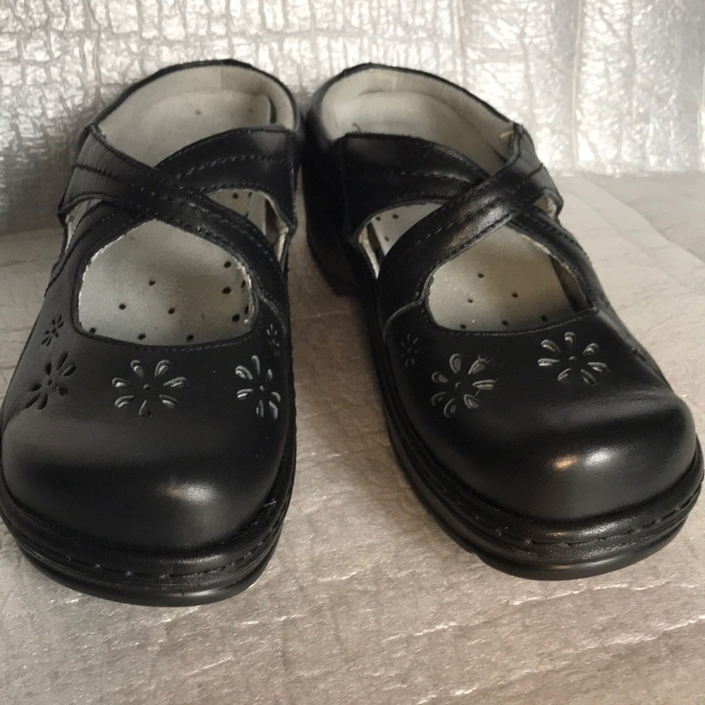 SoComfy Footwear